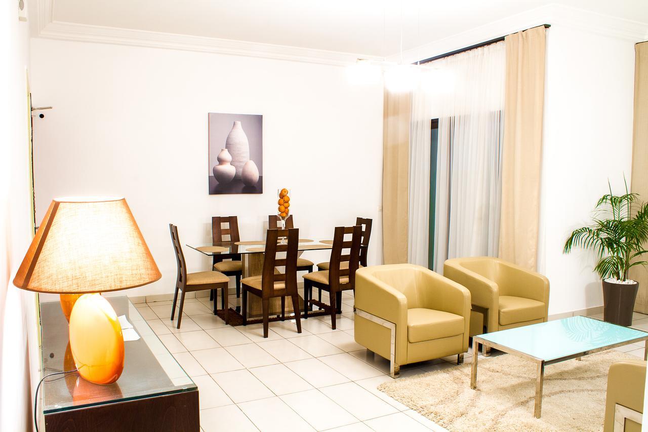 Hotel Le Vaisseau Abidjan Bagian luar foto