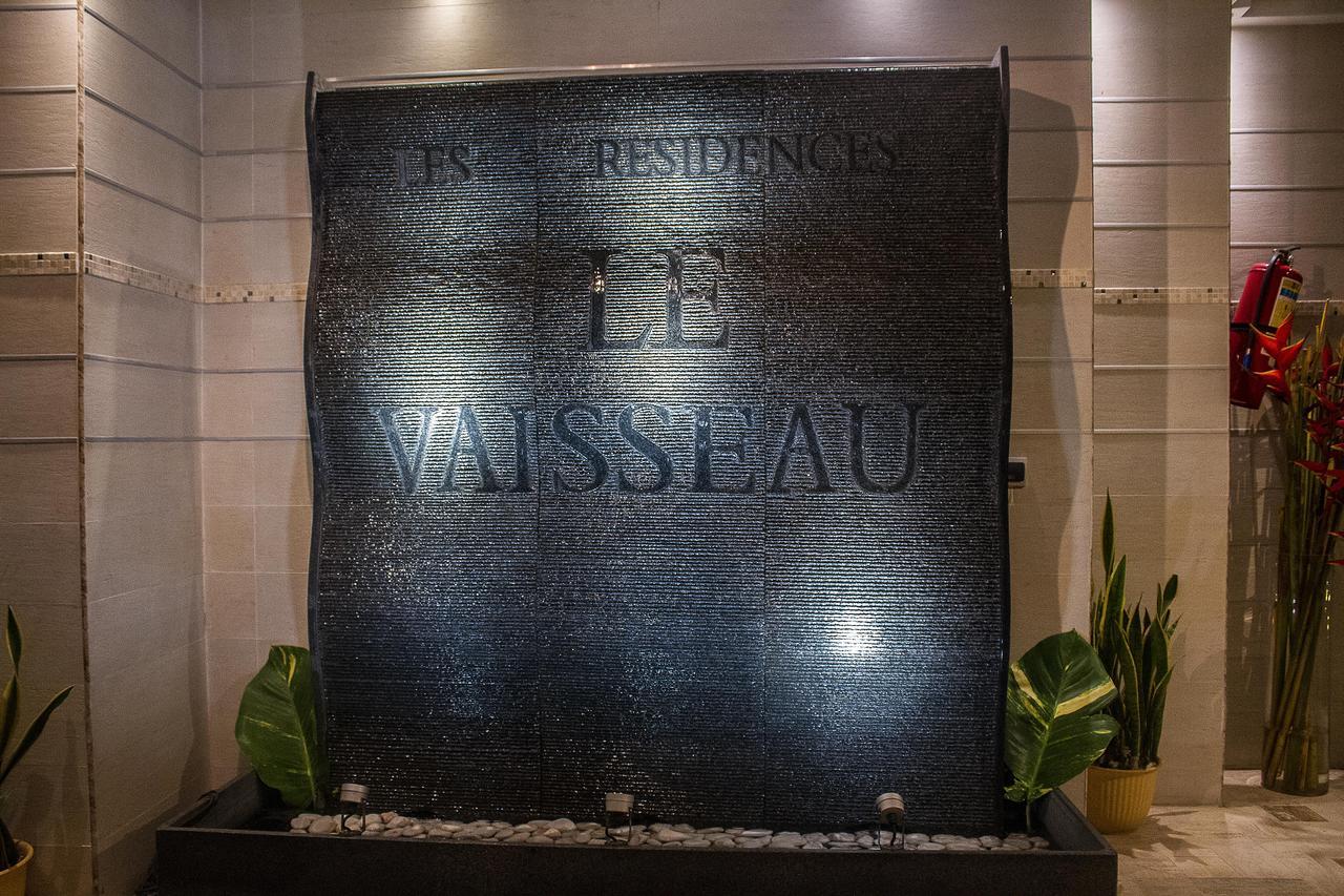 Hotel Le Vaisseau Abidjan Bagian luar foto